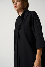 Load image into Gallery viewer, Timeless black coat for any occasion