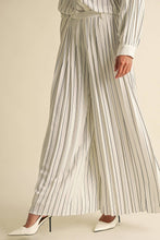 Load image into Gallery viewer, Striped dress with a belt on a beige background