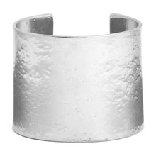 Load image into Gallery viewer, Textured Cuff Bracelet – Stand Out in Style: Gold