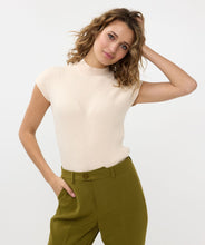 Load image into Gallery viewer, Sophia Cream Turtle Capped Sleeve - Esqualo