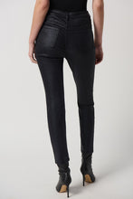 Load image into Gallery viewer, Sleek and stylish black jeans with a subtle sparkle. A trendy choice for any occasion.
