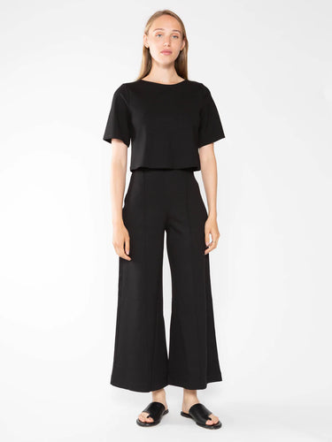 Cropped wide leg pant in Ponte knit, perfect for petite ladies or those wanting to showcase flats or heels. High-waist, slimming and elongating.