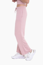 Load image into Gallery viewer, Soft pink sweatpants

