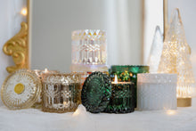 Load image into Gallery viewer, Mistletoe &amp; Holly 8oz Candle- Aqua de Soi
