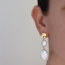 Load image into Gallery viewer, Stylish drop earrings with genuine flat pearls, showcasing a sleek linear design for a refined look.
