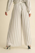 Load image into Gallery viewer, Pleated Stripe Pants
