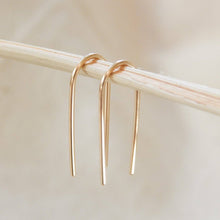 Load image into Gallery viewer, Open Arc Earrings
