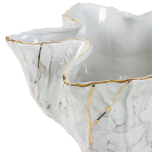 Load image into Gallery viewer, Carmine Vase

