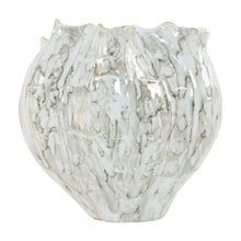 Load image into Gallery viewer, Carmine Vase
