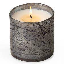 Handmade 13 oz Grapefruit Pine candle with scents of grapefruit, plum, fir, musk, and sandalwood. Burns for 70 hours.
