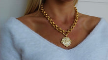 Load image into Gallery viewer, Susan Shaw Handcast Gold Bee on Gold Chain Necklace
