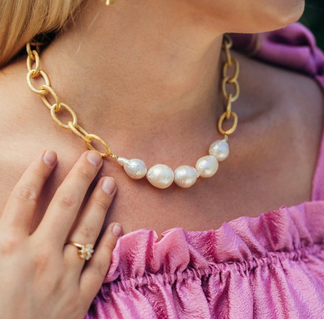 Susan Shaw Genuine Baroque Freshwater Pearl Gold Chain Necklace