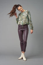 Load image into Gallery viewer, Snake Print Long Sleeve Top
