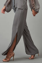Load image into Gallery viewer, Wide leg dress pants
