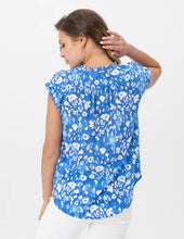 Load image into Gallery viewer, Renuar&#39;s sleeveless blouse is both pretty and stylish. It has a slight ruffle at the neckline and is made from lightweight, breathable material that drapes nicely. A great choice for work or play in spring or summer.
