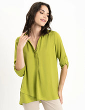 Load image into Gallery viewer, Pistachio Button-Down Blouse - Renuar
