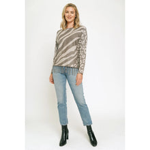 Load image into Gallery viewer, Stone Grey Link Animal Sweater
