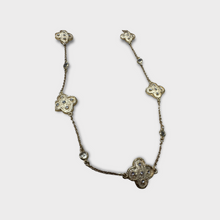 Load image into Gallery viewer, Flower Power Rosegold Necklace - Be-Je Designs
