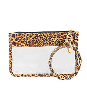 Load image into Gallery viewer, O-Ring Stadium Clear Wristlet
